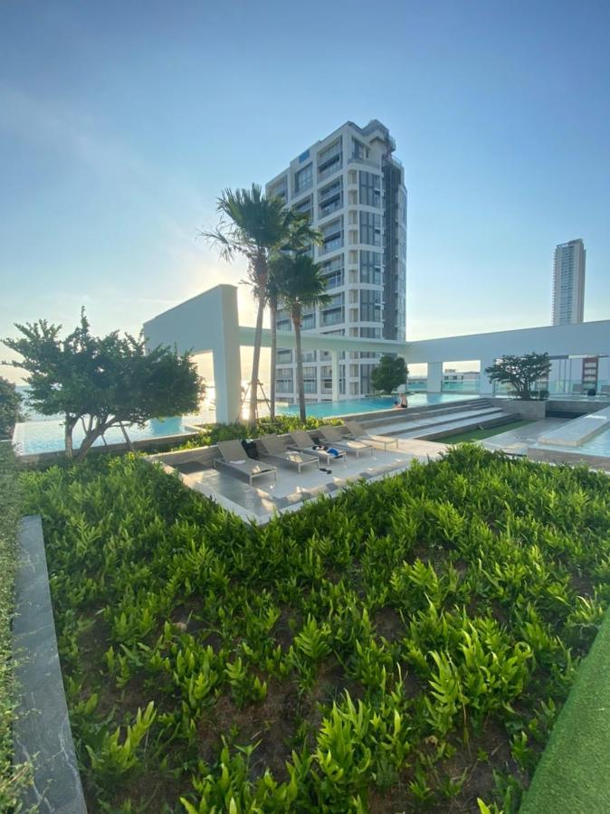 Aeras Jomtien By Cherry Aparthotel Exterior foto